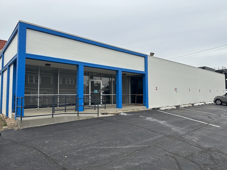 621 NW 6th St, Oklahoma City, OK for lease - Building Photo - Image 3 of 19