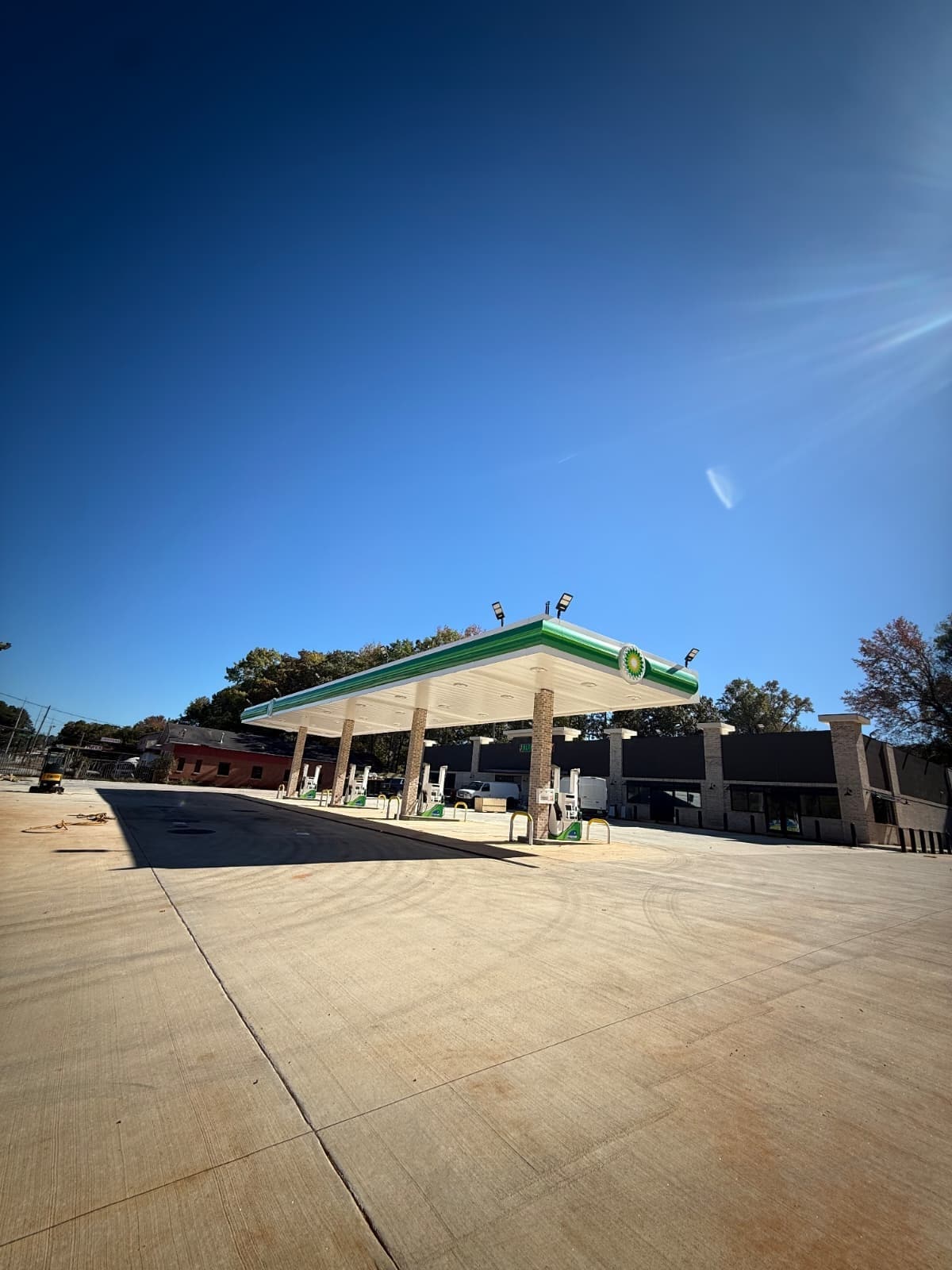 3843 Glenwood Rd, Decatur, GA for lease Primary Photo- Image 1 of 10