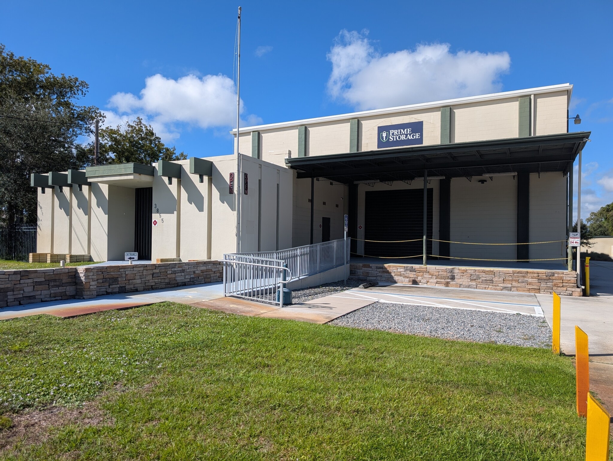3855 N US Highway 1, Cocoa, FL for lease Building Photo- Image 1 of 16