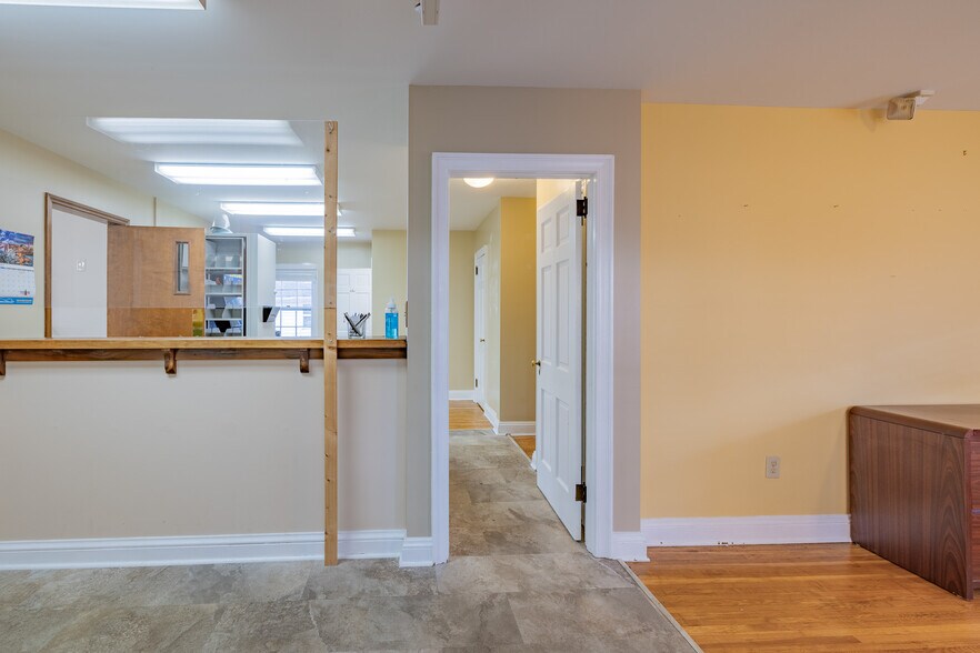 1941 Euclid Ave, Bristol, VA à vendre - Photo du bâtiment - Image 2 de 35
