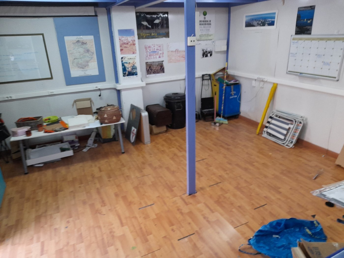 Commerce de détail dans Cáceres à louer Photo du bâtiment- Image 1 de 10