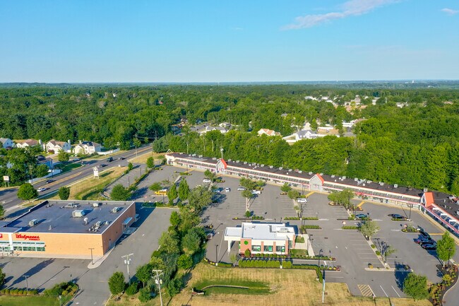 Plus de détails pour 345 Matawan Rd, Matawan, NJ - Commerce de détail à louer