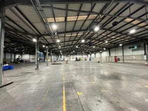 Tenth Ave, Deeside for lease Interior Photo- Image 1 of 2