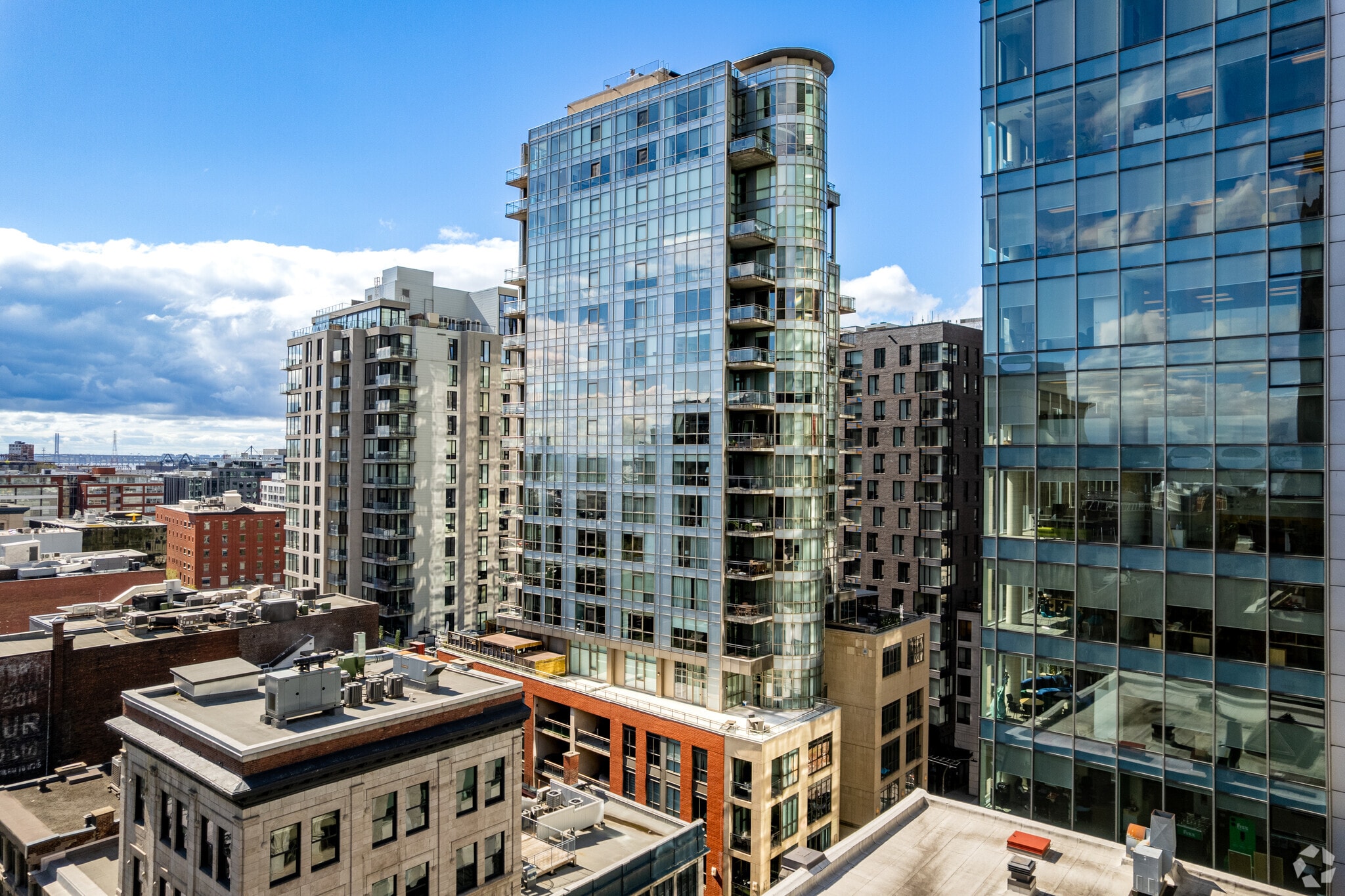 640-644 St Notre-Dame O, Montréal, QC à vendre Photo du bâtiment- Image 1 de 9