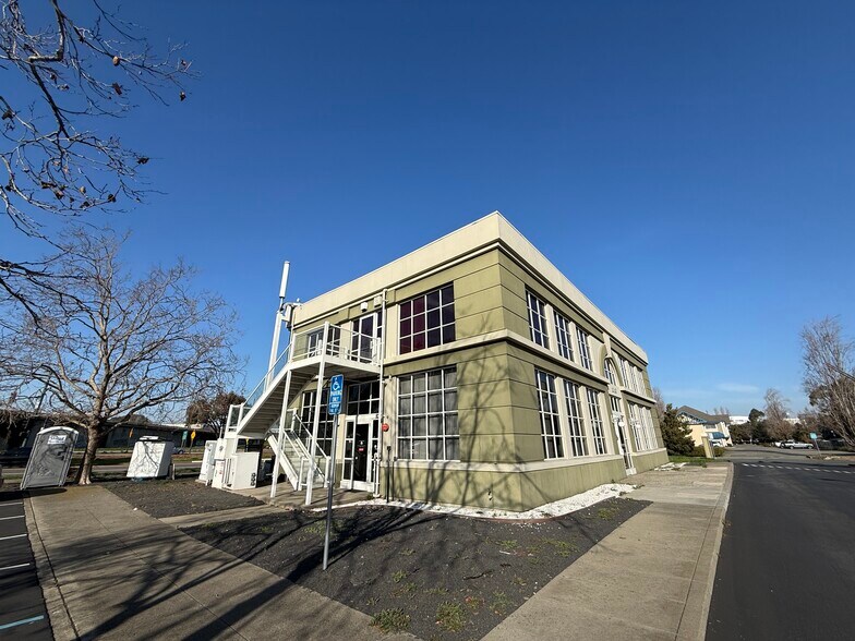 2150 Mariner Square Dr, Alameda, CA à louer - Photo du bâtiment - Image 2 de 47