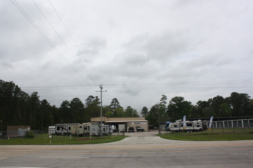 20800 FM 1488 Rd, Magnolia, TX à vendre - Photo du bâtiment - Image 2 de 25