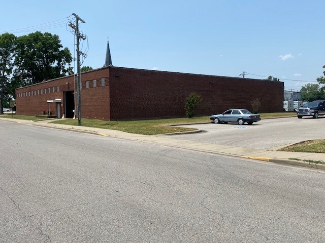 917 W Indiana St, Evansville, IN à louer Photo du bâtiment- Image 1 de 9