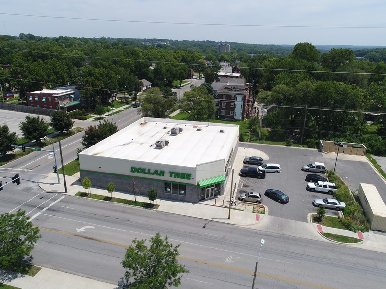 4601 Troost Ave, Kansas City, MO for lease - Primary Photo - Image 1 of 7