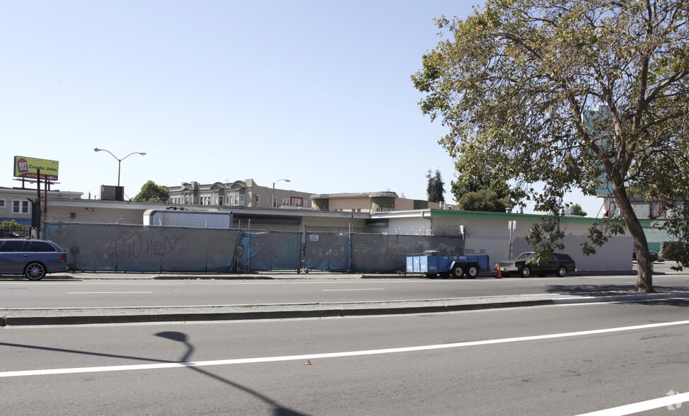 2628 San Pablo Ave, Oakland, CA for lease - Building Photo - Image 2 of 3
