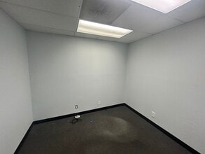 1211 N 1st Ave, Saint Petersburg, FL for lease Interior Photo- Image 2 of 2