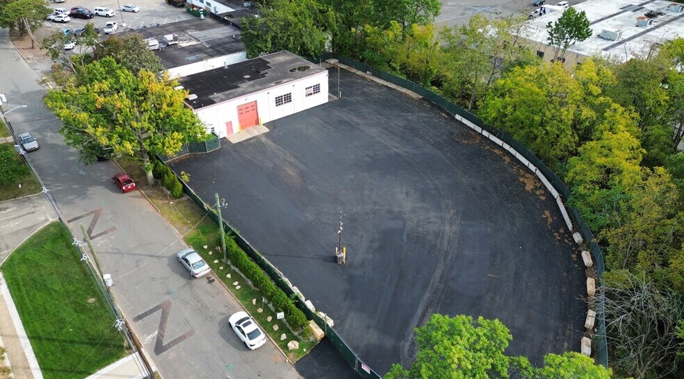 200 Swenson Dr, Kenilworth, NJ à louer - Photo du bâtiment - Image 2 de 5