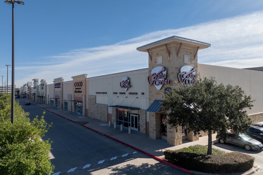 722 Katy Fort Bend Rd, Katy, TX à louer - Photo principale - Image 1 de 12