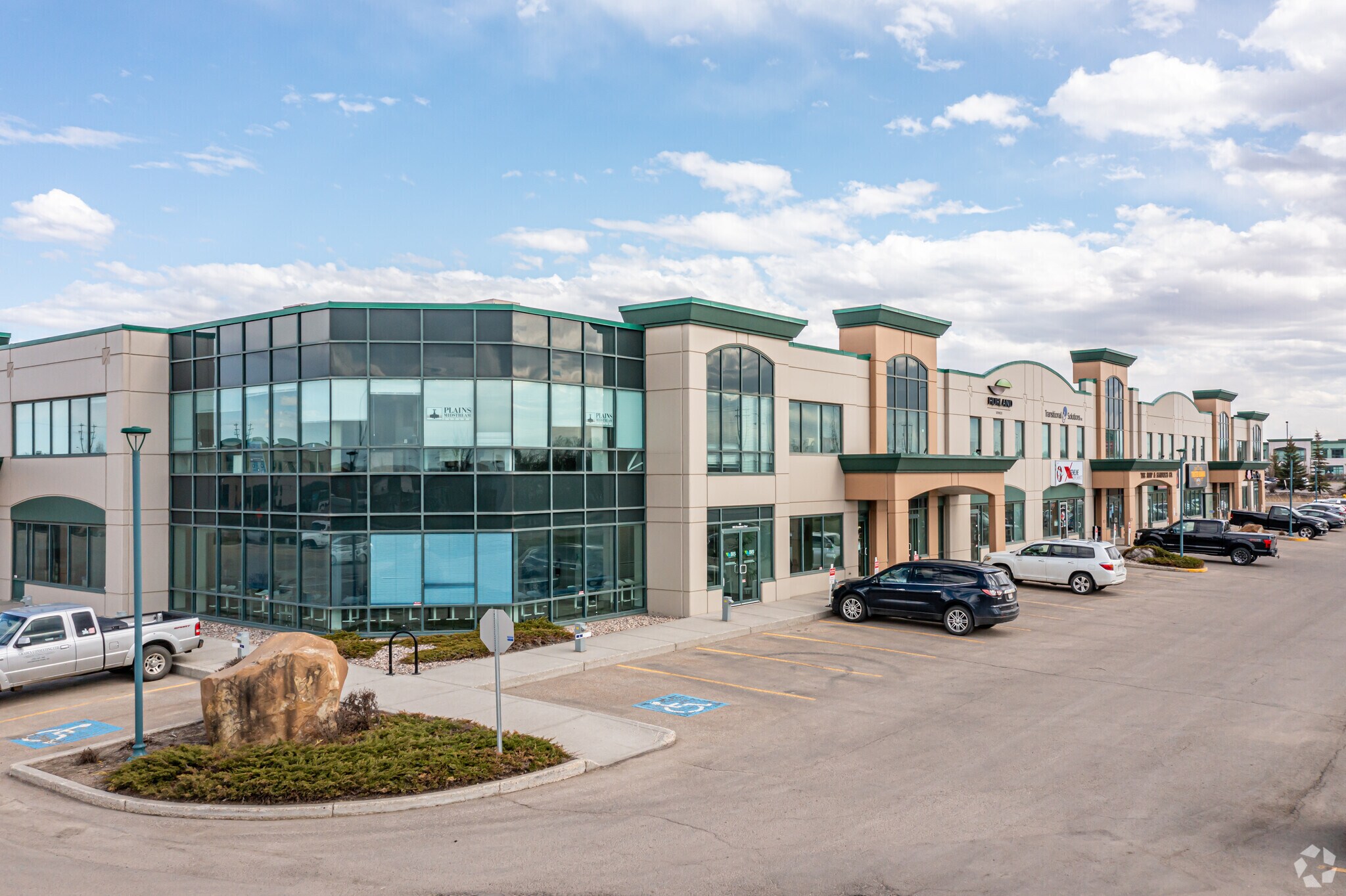 2833 Broadmoor Blvd, Sherwood Park, AB à vendre Photo du bâtiment- Image 1 de 1