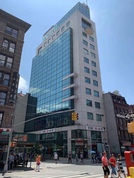 11-15 E Broadway, New York, NY for lease - Building Photo - Image 1 of 10