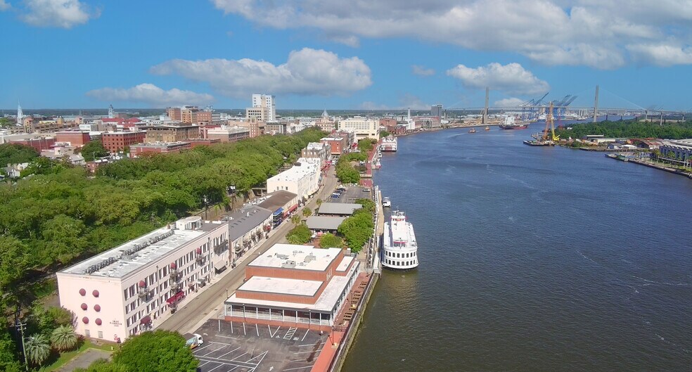 508 E River St, Savannah, GA à louer - Photo du bâtiment - Image 3 de 4