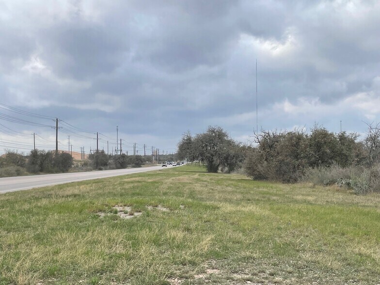 8160 U.S. 281 hwy, Marble Falls, TX à vendre - Photo du bâtiment - Image 2 de 19
