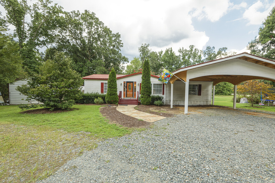 8308 James Rest Home Rd, New Hill, NC à vendre - Photo principale - Image 1 de 1