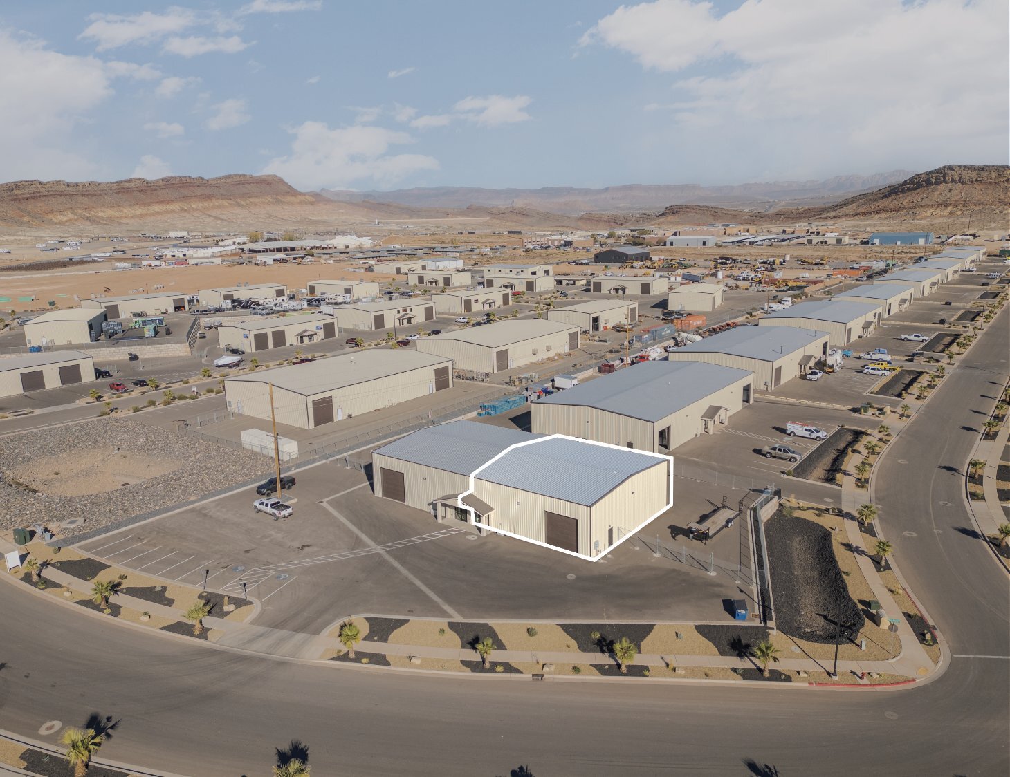 839 S Regional Park Rd, Hurricane, UT à louer Photo du bâtiment- Image 1 de 6