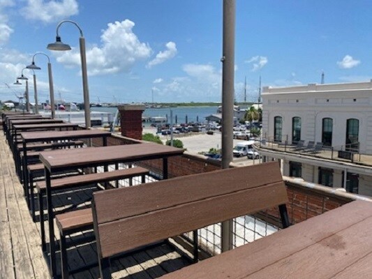 More details for 111 23rd St, Galveston, TX - Retail for Lease