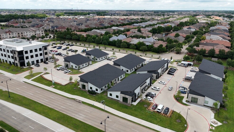 8850 Collin McKinney Parkway, McKinney, TX à louer - Vidéo sur l’inscription commerciale - Image 2 de 60