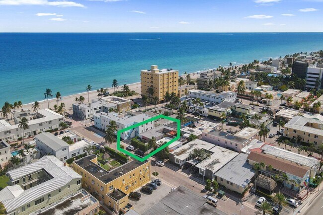 Plus de détails pour 322 Oklahoma St, Hollywood, FL - Multi-résidentiel à vendre