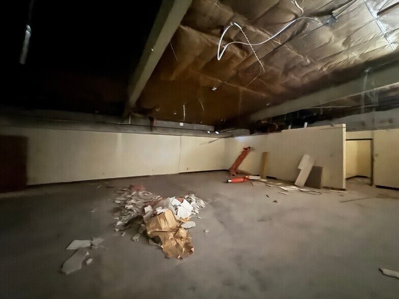 1411-1415 N Norma St, Ridgecrest, CA à vendre - Photo du bâtiment - Image 2 de 21