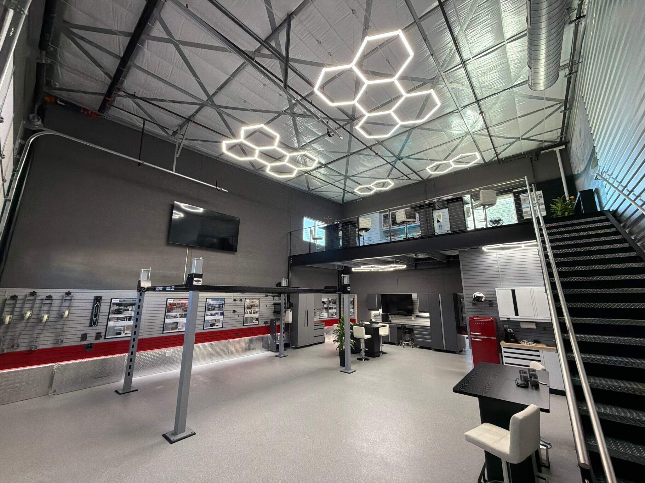 105 Depot Dr, Belgrade, MT à louer Photo principale- Image 1 de 28