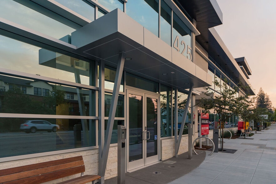 425 page mill Rd, Palo Alto, CA for lease - Building Photo - Image 2 of 17