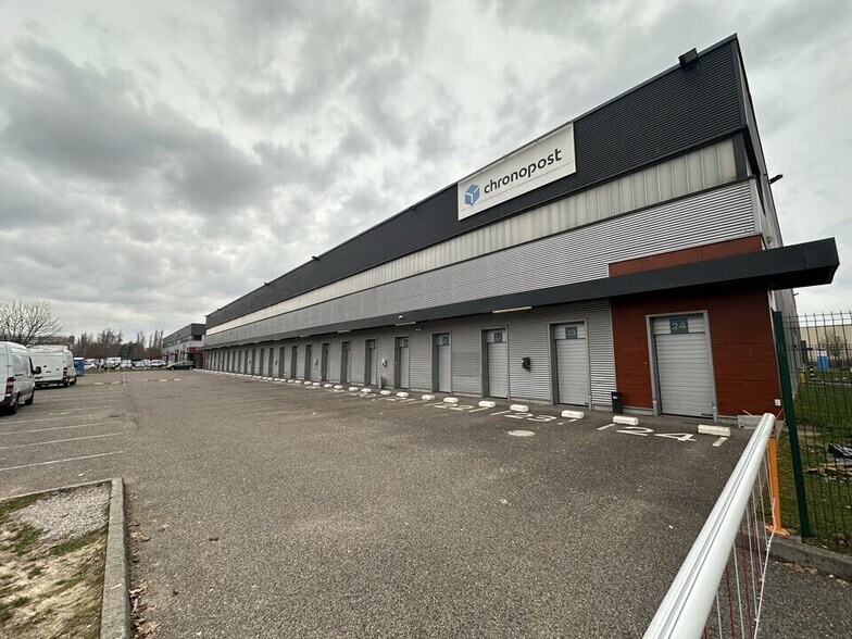Industrial in Strasbourg for lease - Building Photo - Image 3 of 5