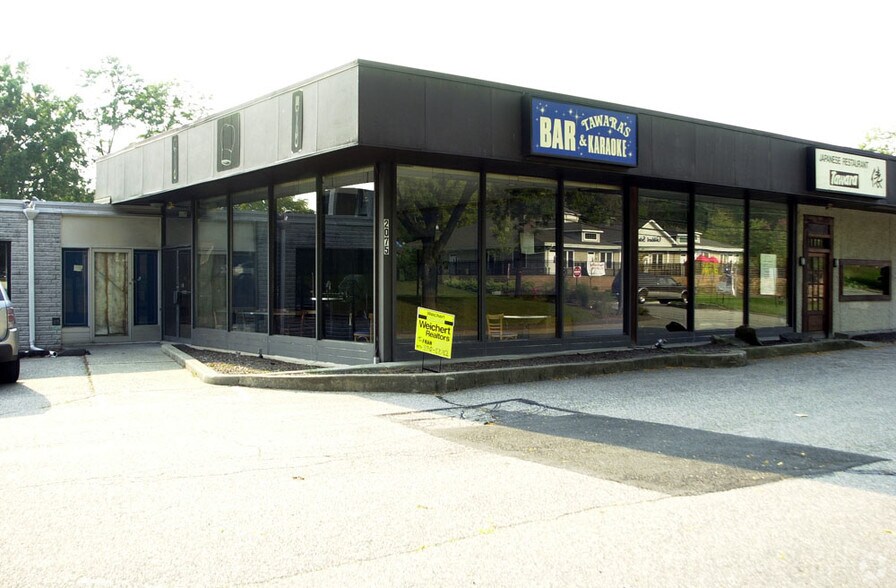 2075 Hamburg Tpke, Wayne, NJ à louer - Photo du bâtiment - Image 2 de 2