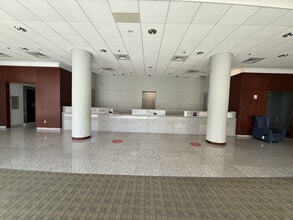 215 N Richard Arrington Jr Blvd, Birmingham, AL for lease Lobby- Image 2 of 3