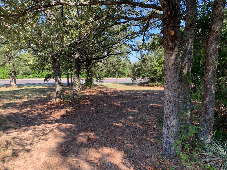 State Highway 31 East, Athens, TX à vendre - Photo du bâtiment - Image 2 de 9