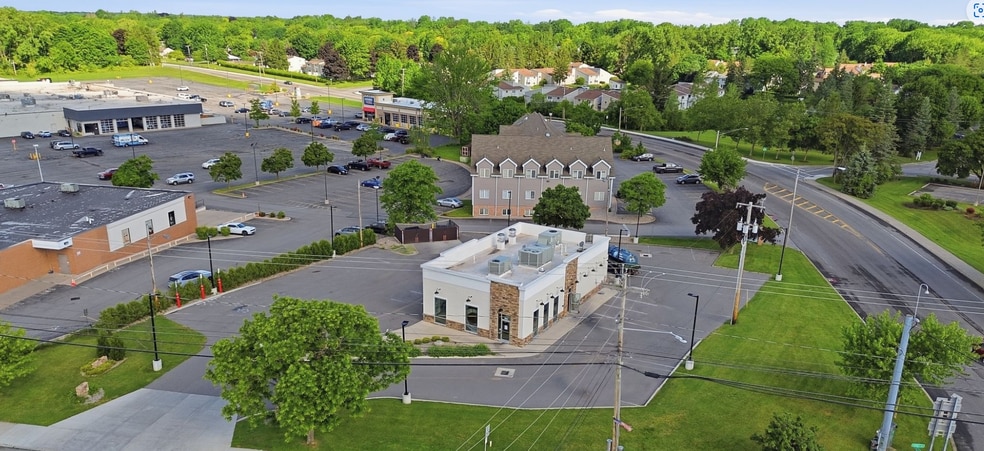 3208 Chili Ave, Rochester, NY for lease - Building Photo - Image 1 of 4