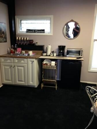 8 Richards St, Geneva, IL à vendre - Photo du bâtiment - Image 3 de 15