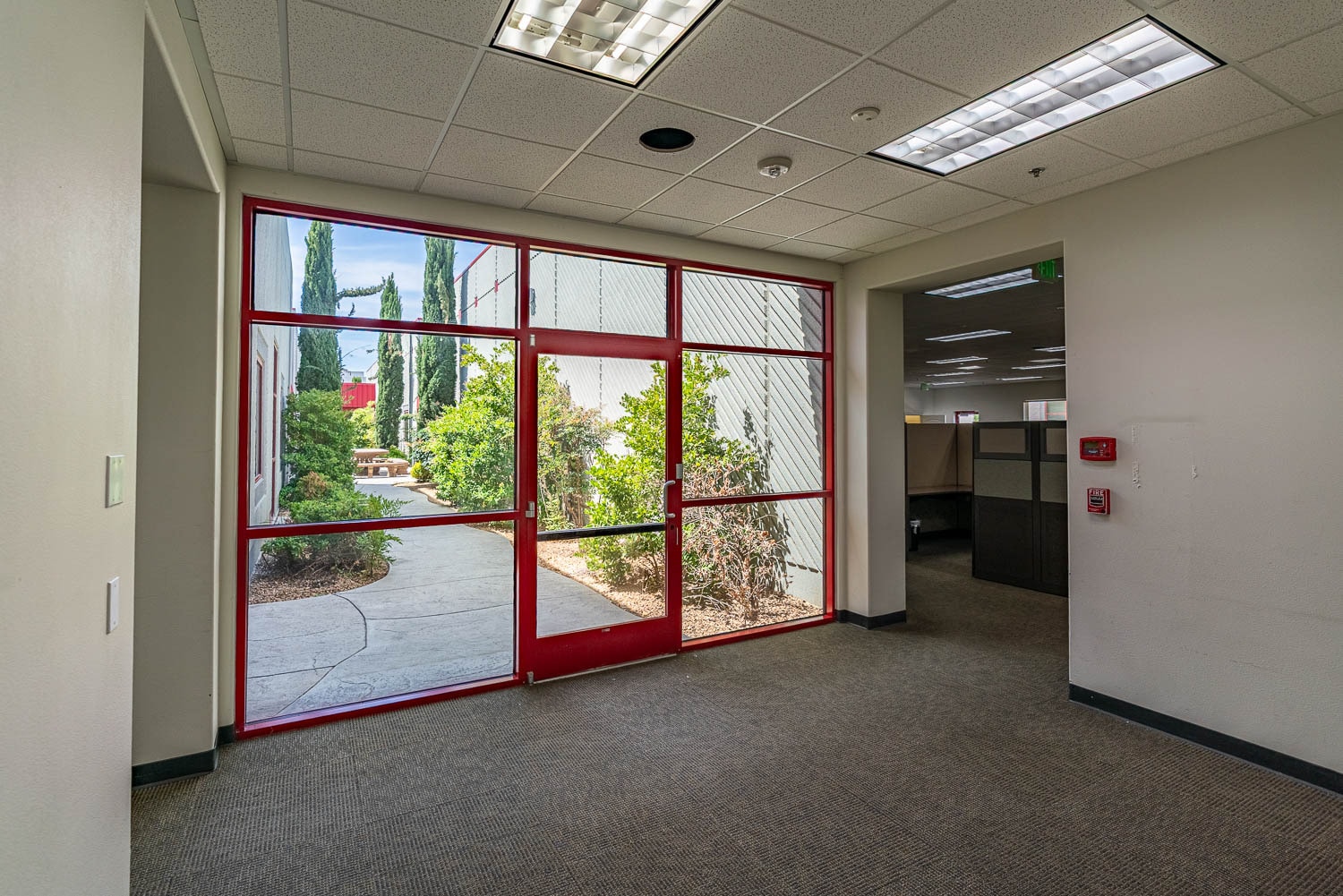 314-320 E Avenue K6, Lancaster, CA for lease Interior Photo- Image 1 of 18