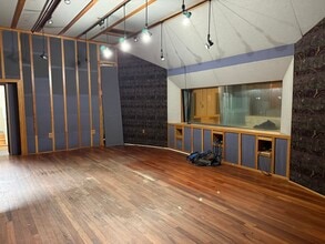 500 Bishop St, Atlanta, GA à louer Photo intérieure- Image 1 de 24