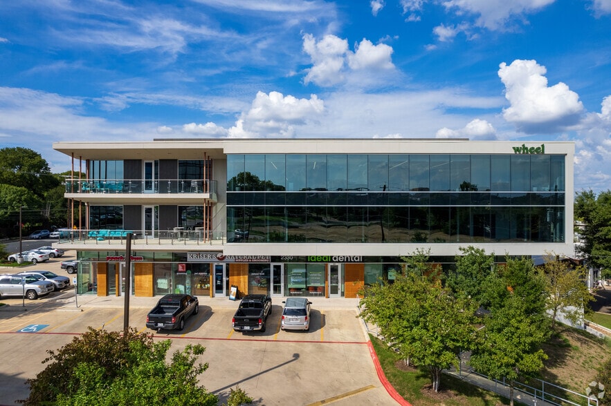 2330 S Lamar Blvd, Austin, TX à louer - Photo du bâtiment - Image 3 de 5