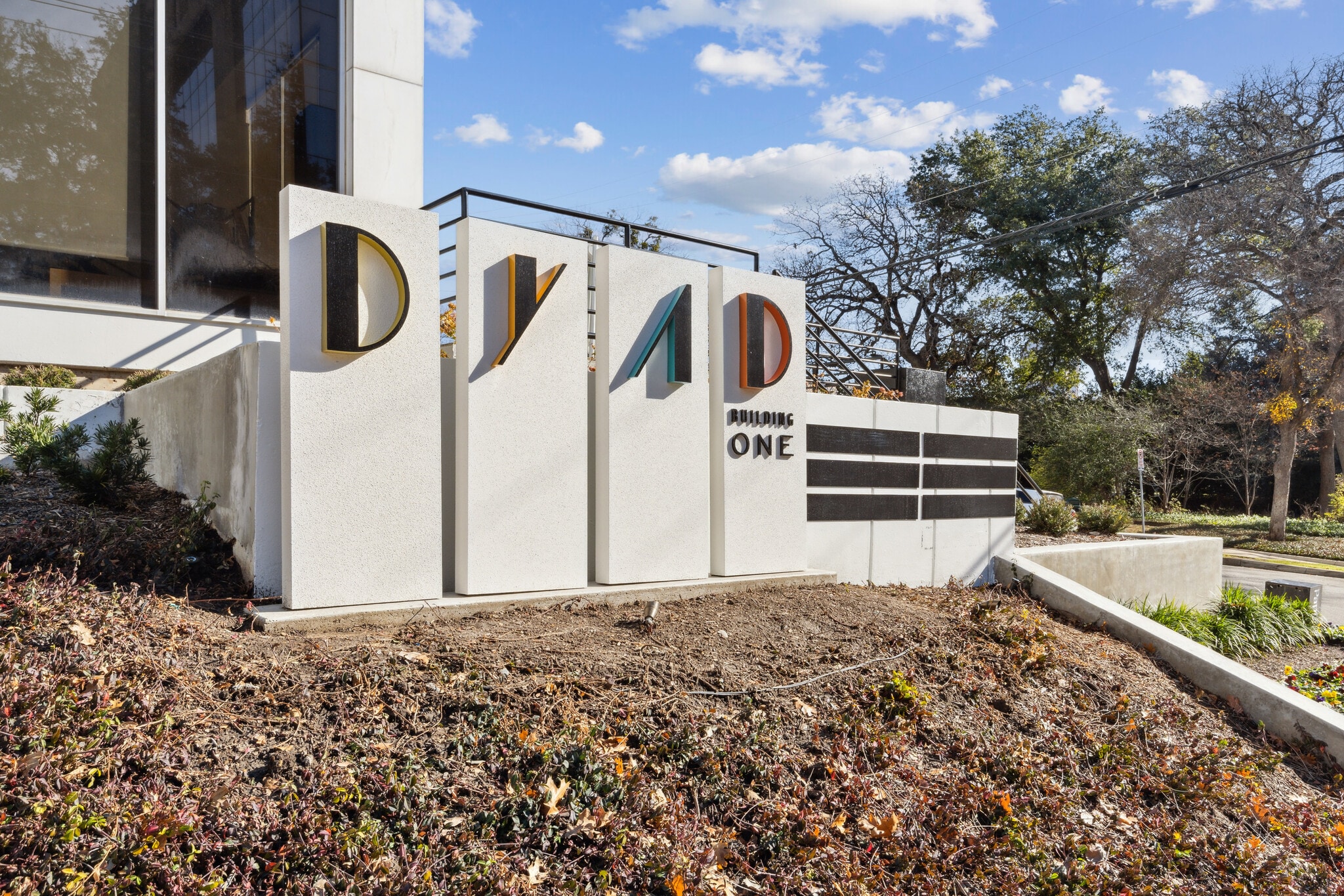 3303 Lee Pky, Dallas, TX for lease Primary Photo- Image 1 of 19