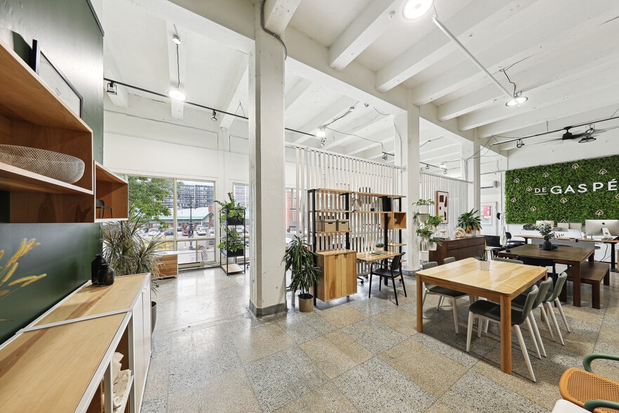6659 Av Du Parc, Montréal, QC à louer - Photo du bâtiment - Image 1 de 3