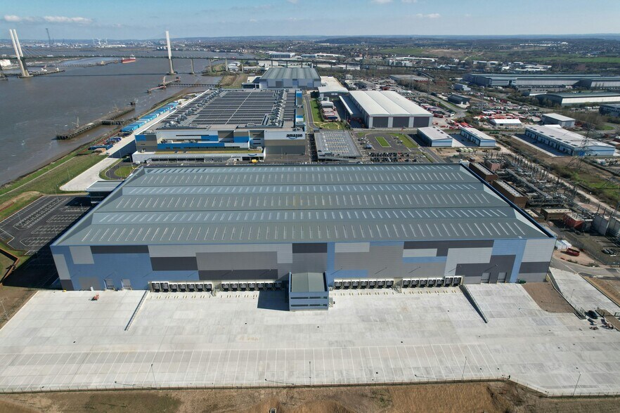 350 The Power House, Dartford à louer - Photo du bâtiment - Image 1 de 19