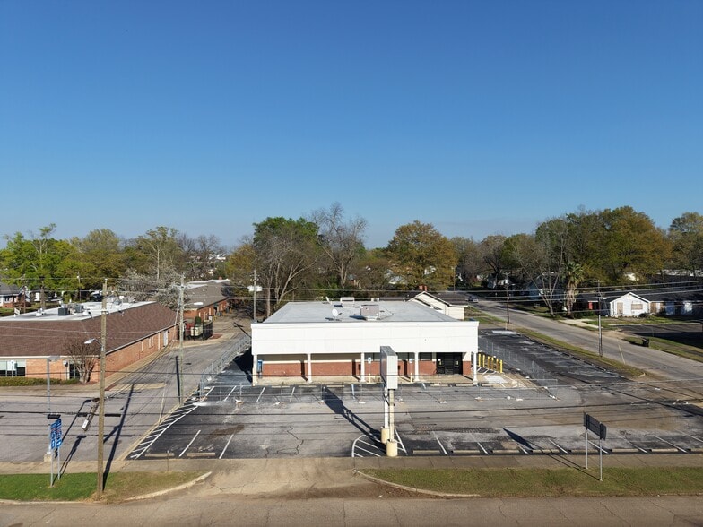 1525 Forest Ave, Montgomery, AL à vendre - Photo du bâtiment - Image 2 de 9