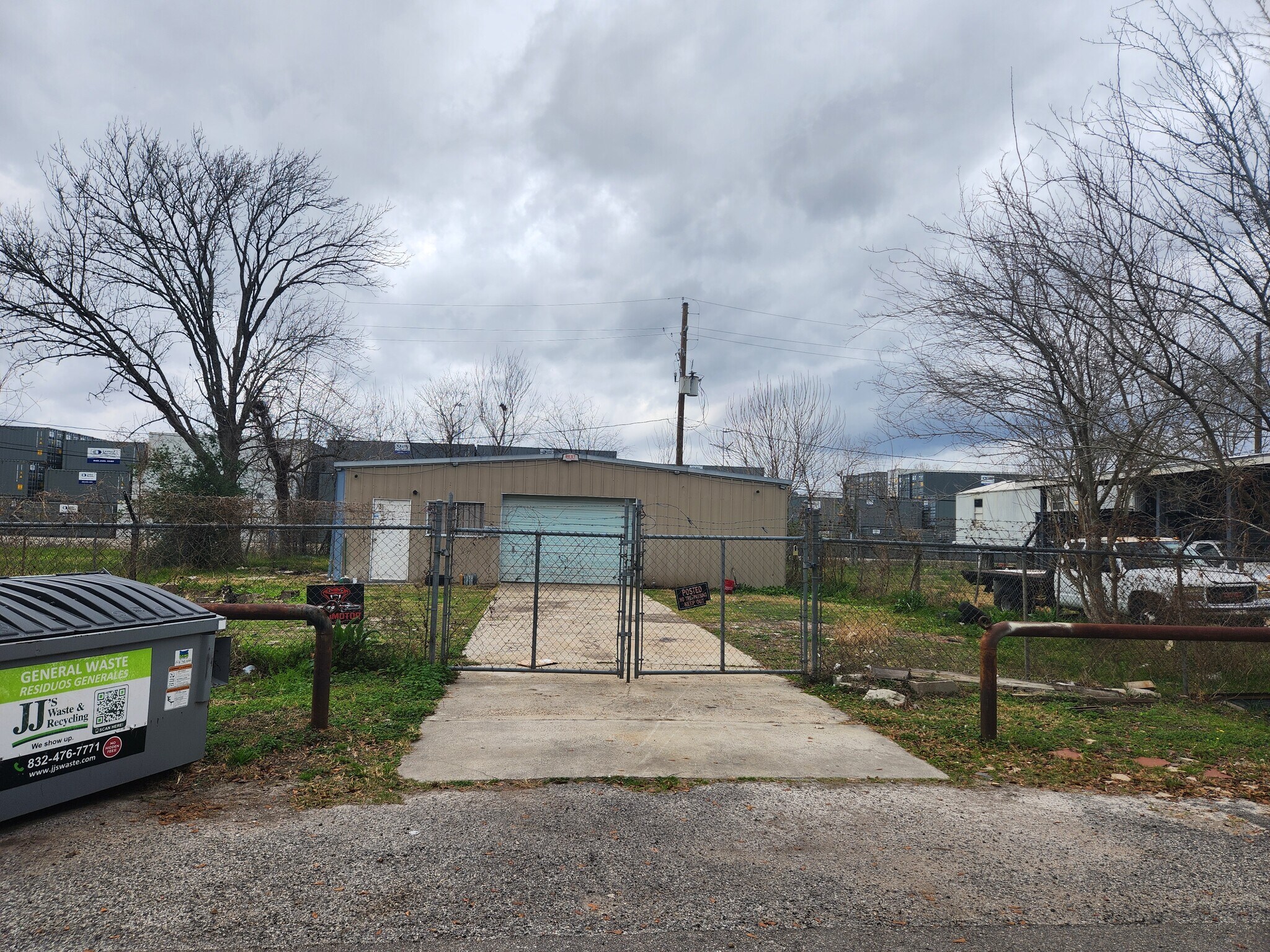 15719 Seedling Dr, Houston, TX à vendre Photo principale- Image 1 de 2