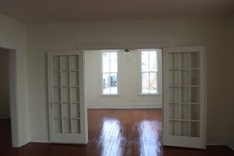 2008 Crockett St, Houston, TX à louer Photo intérieure- Image 1 de 3