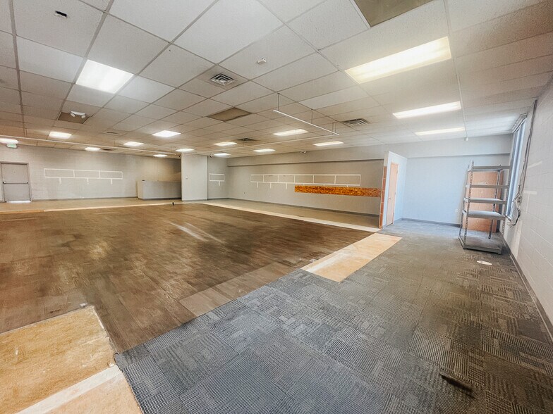 205 Caldwell Blvd, Nampa, ID à louer - Photo du bâtiment - Image 2 de 11