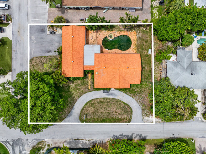 801 Bond Way, Delray Beach, FL for sale - Primary Photo - Image 1 of 5