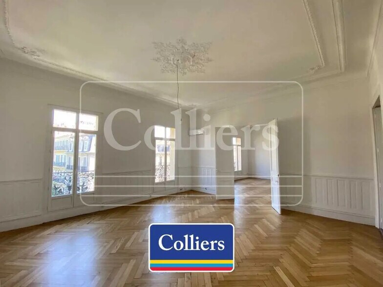 Boulevard D'Athenes, Marseille for lease - Interior Photo - Image 2 of 12