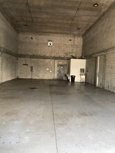 5700 SW 25th St, West Park, FL for lease Interior Photo- Image 2 of 9