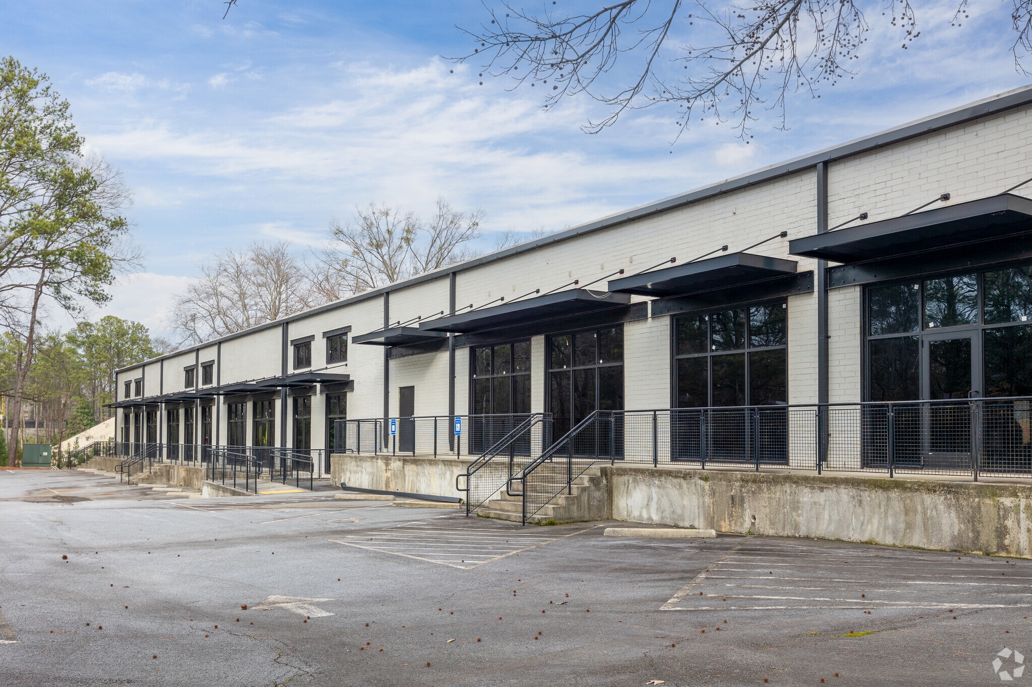 3586 Pierce Dr NE, Chamblee, GA for sale Primary Photo- Image 1 of 39