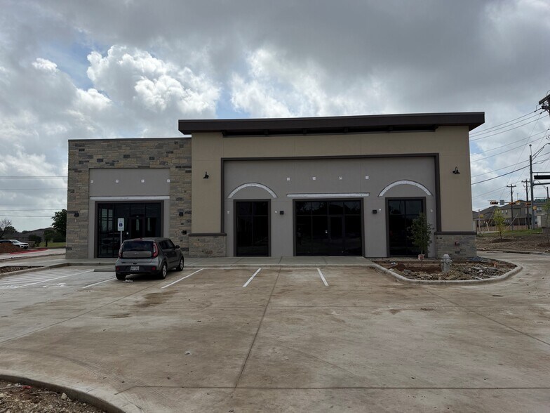 1012 Municipal Dr, Leander, TX à vendre - Photo du bâtiment - Image 3 de 5