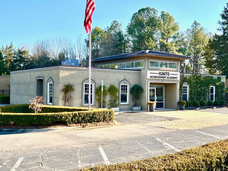 6203 Carmel Rd, Charlotte, NC for sale - Building Photo - Image 3 of 5